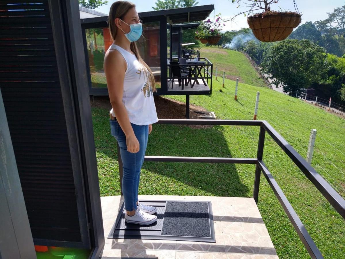 Hotel Glamping - Calochorno à Alcalá Extérieur photo