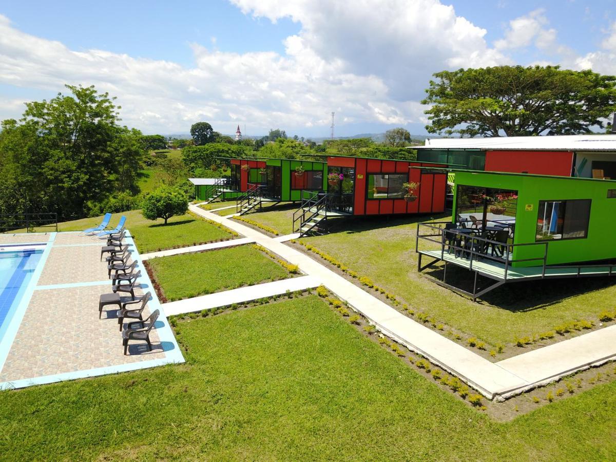 Hotel Glamping - Calochorno à Alcalá Extérieur photo