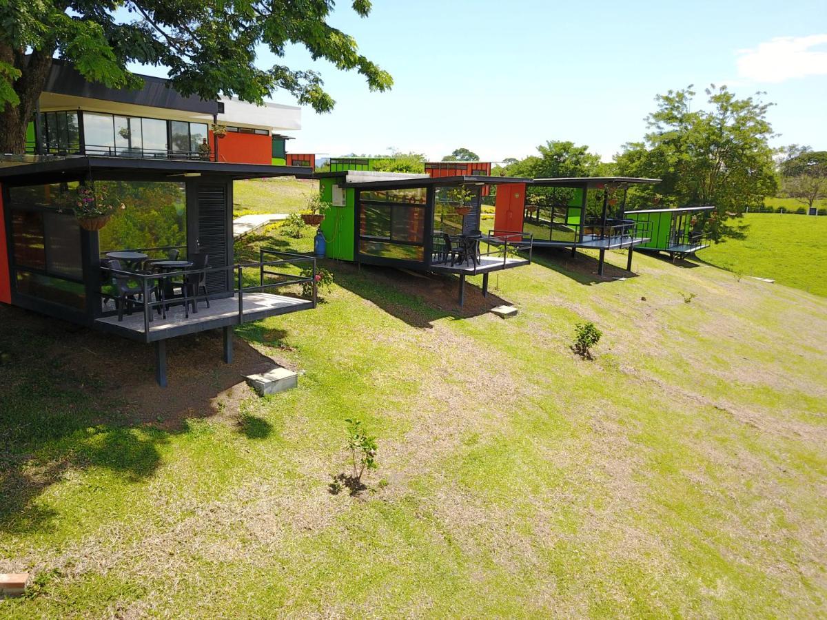 Hotel Glamping - Calochorno à Alcalá Extérieur photo
