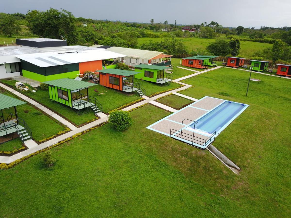 Hotel Glamping - Calochorno à Alcalá Extérieur photo