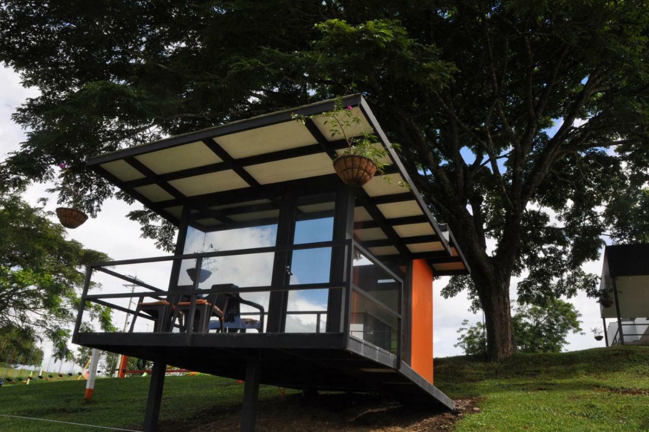 Hotel Glamping - Calochorno à Alcalá Extérieur photo