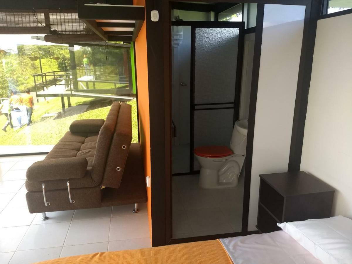 Hotel Glamping - Calochorno à Alcalá Extérieur photo